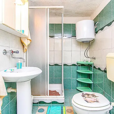 Apartment Perich / 6788 ميدولين